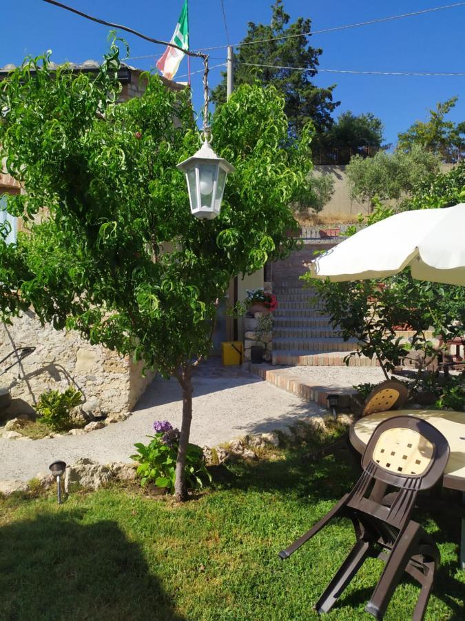 Il Giardino Dei Semplici B&B Caulonia Εξωτερικό φωτογραφία