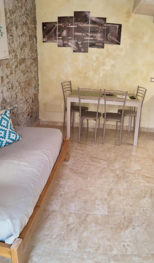 Il Giardino Dei Semplici B&B Caulonia Εξωτερικό φωτογραφία